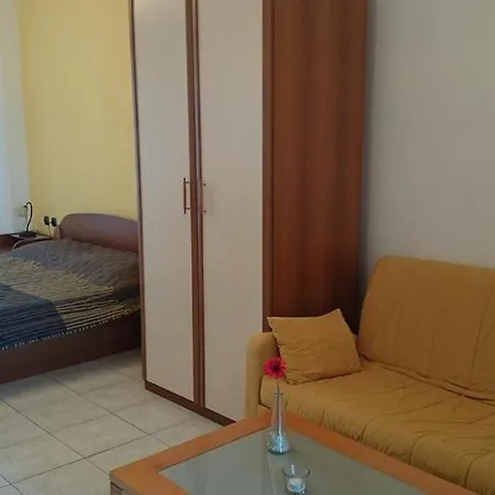Apartment Erotokritos Amolianí
