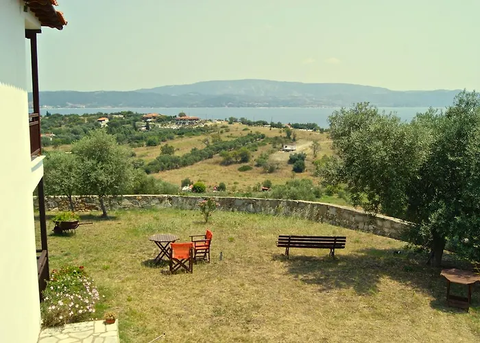 Erotokritos Apartment *