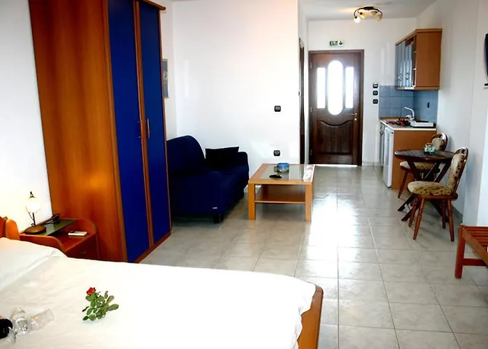 Erotokritos Apartment *